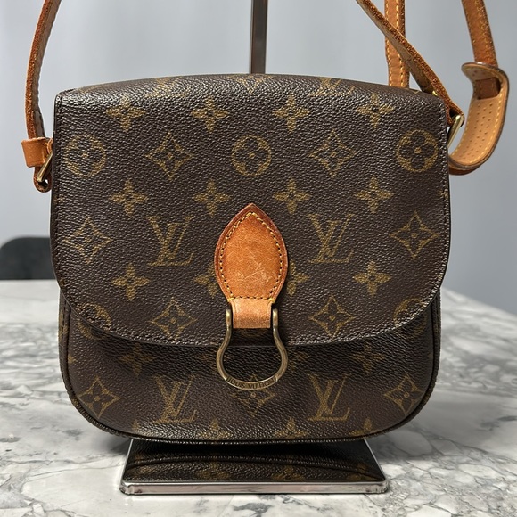 Authentic Louis Vuitton Saint Cloud PM - Picture 2 of 16